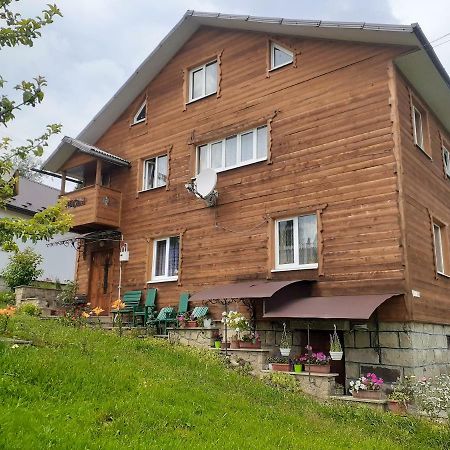 Kатруся Hotel Yaremche Exterior photo