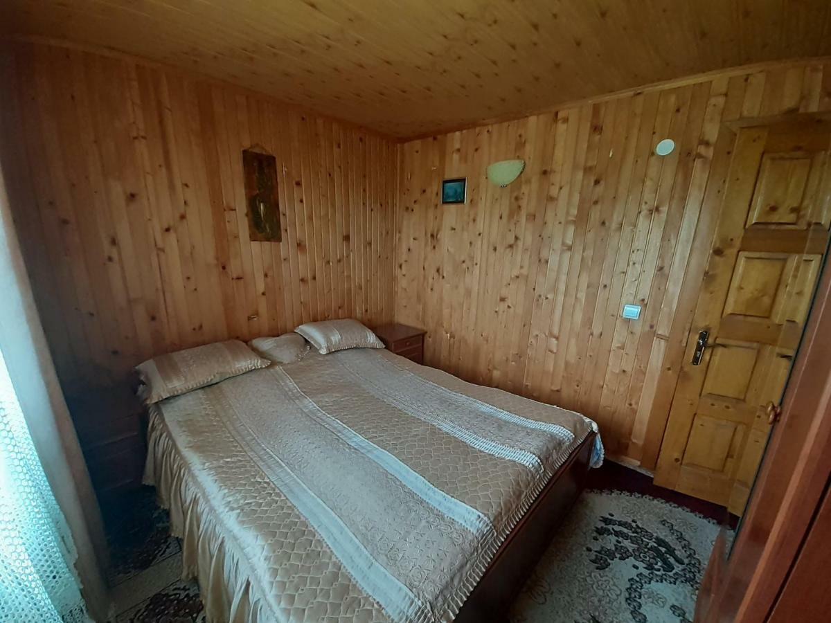 Kатруся Hotel Yaremche Exterior photo